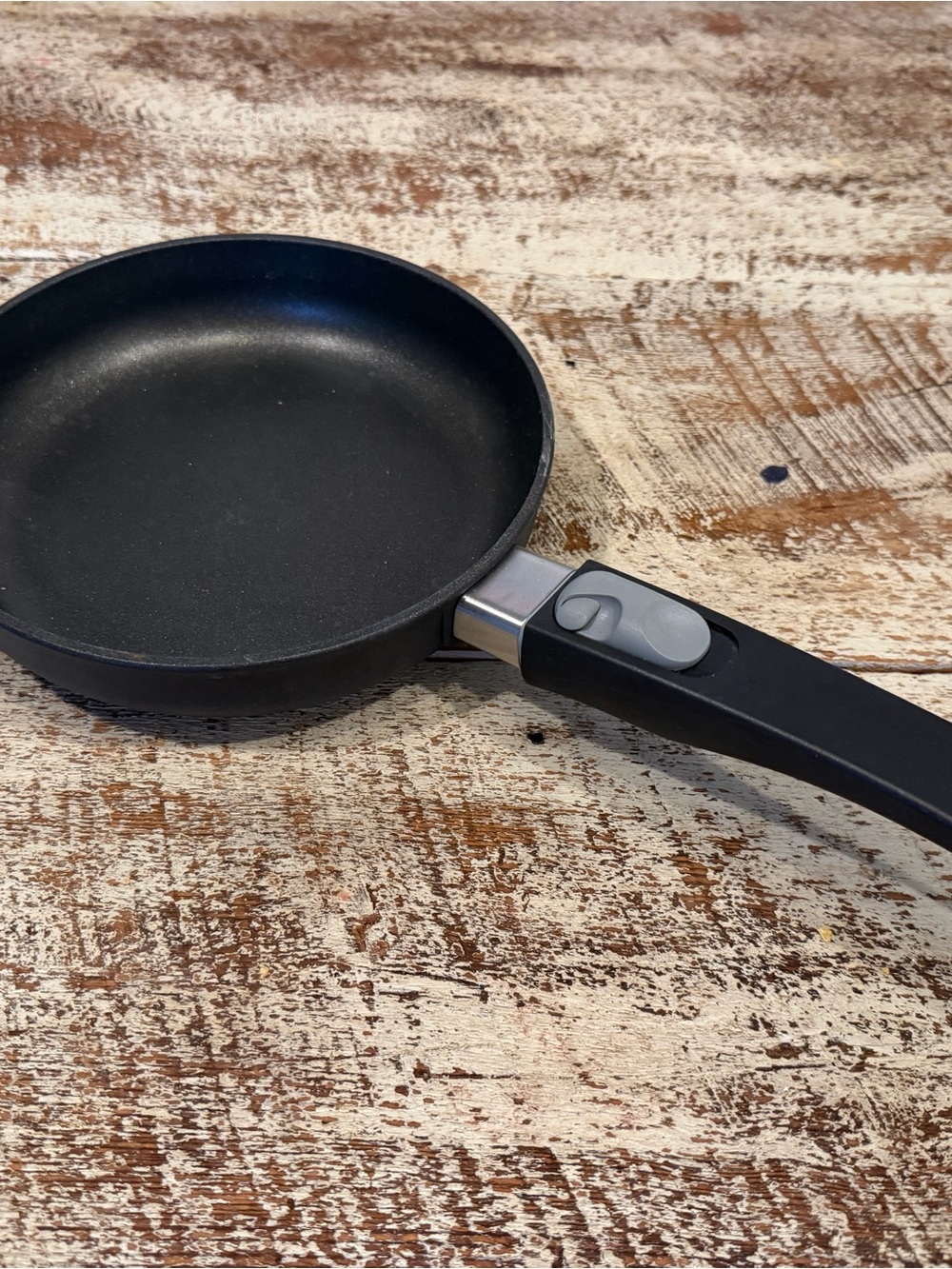 Pampered Chef 8-inch Black Nonstick Skillet with Detachable Handle